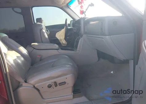 2004 Chevrolet Tahoe Lt z USA, uszkodzony, nr VIN 1GNEK13Z04J239037